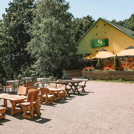 Zmajevac Fruska Gora Motel Novi Sad Exterior photo