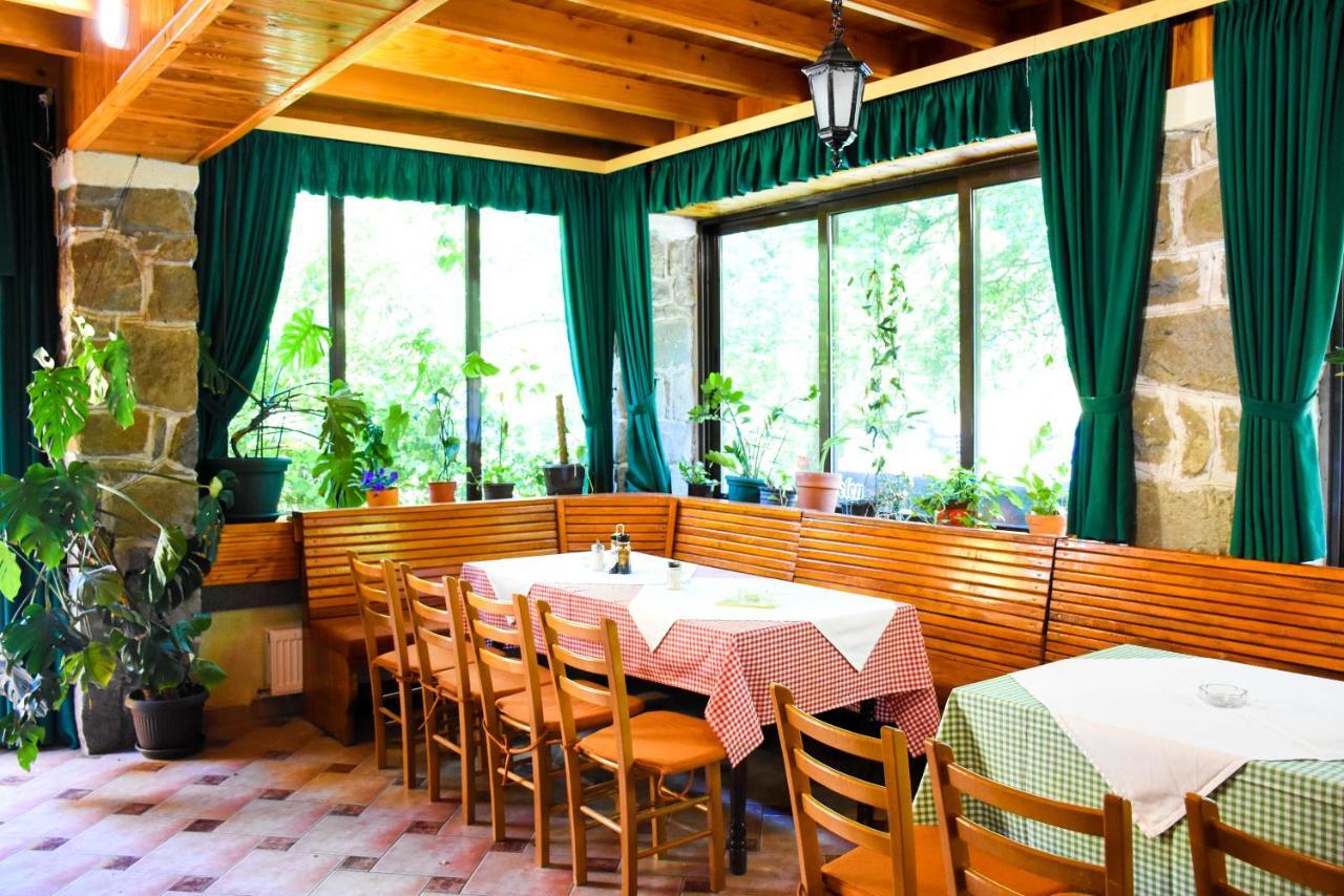 Zmajevac Fruska Gora Motel Novi Sad Exterior photo